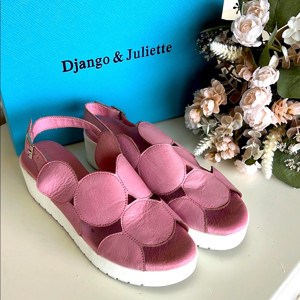 DJANGO & JULIETTE OSWEL Sandal in Pretty Pink
